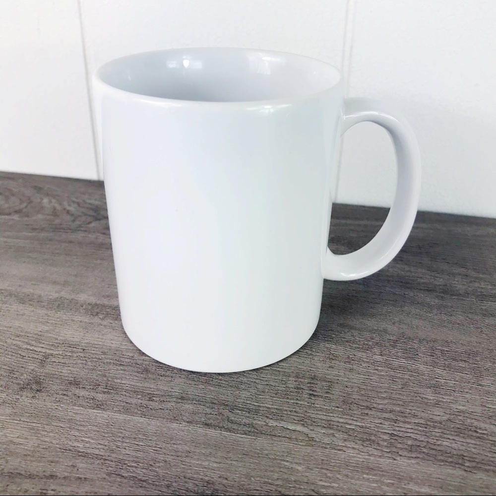 SOLD WHISKEY KISS Dolly For President Graphic Mug - Picture 3 of 5